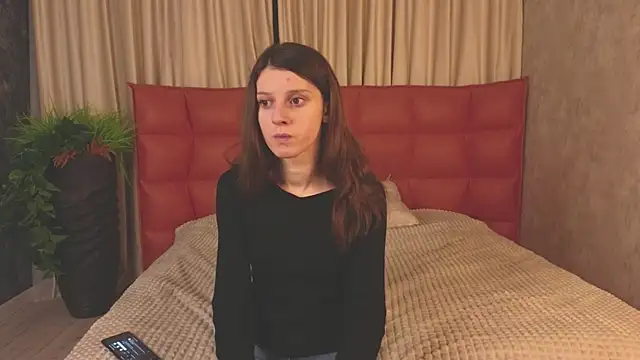 Snapshot of VelvetNyxen chatting on 01-11-26, 03:17 VelvetNyxen online show from 01-11-26, 03:17