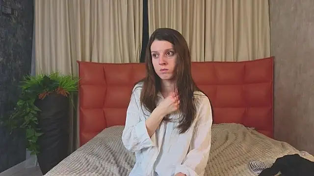 Snapshot of VelvetNyxen chatting on 01-13-26, 03:06 VelvetNyxen online show from 01-13-26, 03:06