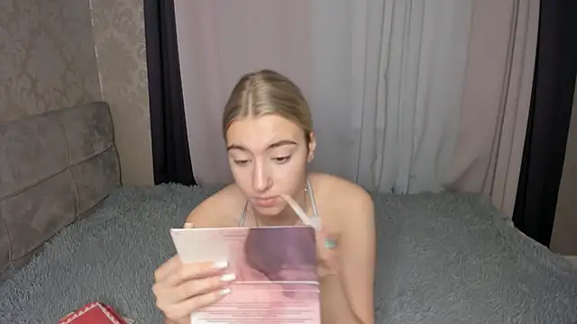 sugarplum x online show from 12-19-25, 09:05