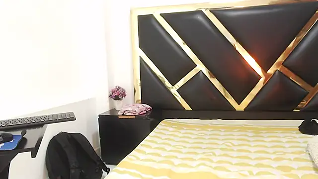 NoahJhonson69 online show from 12-20-25, 08:05