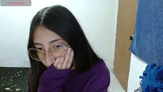 Nanylux online show from 04-12-26, 03:11