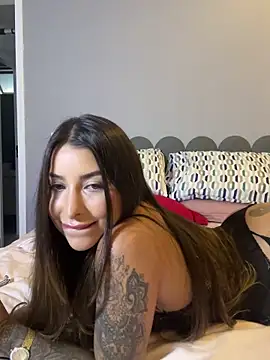 thauanydemontie online show from 03-28-26, 08:41