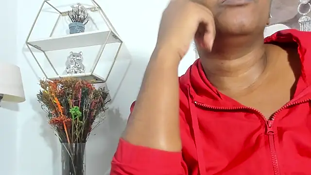 ebony cristal 1 online show from 11-21-25, 09:19