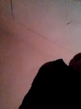 uiuftyrrtydre online show from 11-20-25, 02:17