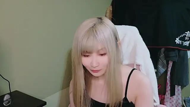 Snapshot of miyu0003 chatting on 02-02-26, 02:27 miyu0003 online show from 02-02-26, 02:27