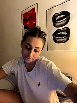 LouaneRls online show from 11-25-25, 11:05