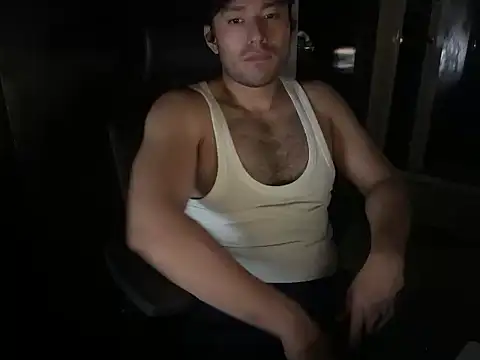 Snapshot of LatinGeek chatting on 11-19-25, 06:41 LatinGeek online show from 11-19-25, 06:41