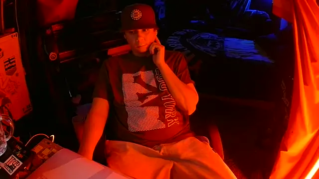 Bowerboi online show from 11-22-25, 03:38