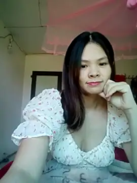 quynhquynh  online show from 11-29-25, 05:21