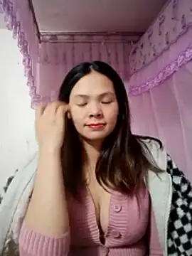 quynhquynh  online show from 01-11-26, 02:00