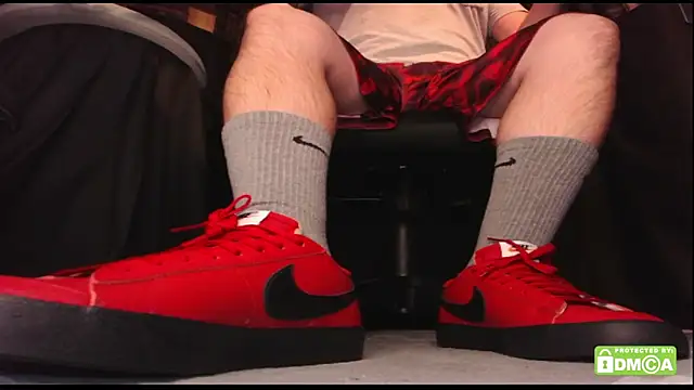 justshutupandwatch online show from 04-05-26, 03:58