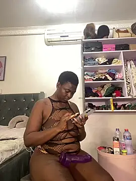 Thickbrat75 online show from 12-19-25, 12:17