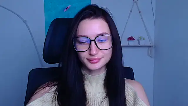 Snapshot of Stella_XO chatting on 12-16-25, 06:29 Stella XO online show from 12-16-25, 06:29