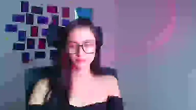 Snapshot of Stella_XO chatting on 12-20-25, 06:42 Stella XO online show from 12-20-25, 06:42