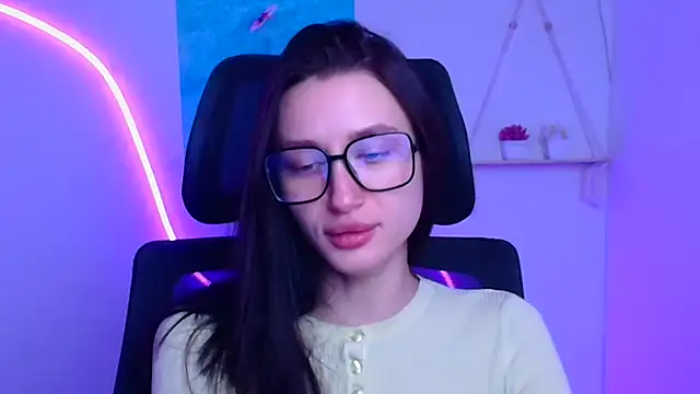 Snapshot of Stella_XO chatting on 12-21-25, 06:31 Stella XO online show from 12-21-25, 06:31