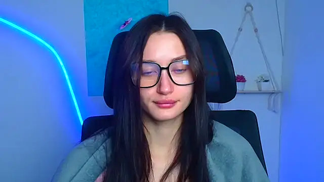 Snapshot of Stella_XO chatting on 02-17-26, 06:43 Stella XO online show from 02-17-26, 06:43