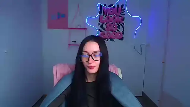 Snapshot of Stella_XO chatting on 02-18-26, 06:20 Stella XO online show from 02-18-26, 06:20