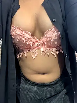 Snapshot of jasmine_ko chatting on 11-28-25, 10:40 jasmine ko online show from 11-28-25, 10:40