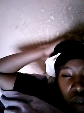 Queenpussywet123 online show from 11-20-25, 04:01