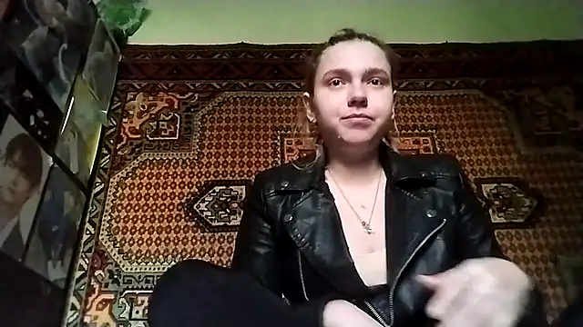 KikiBang online show from 11-28-25, 08:28