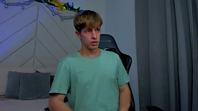 Ostin Saints online show from 12-22-25, 05:26