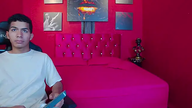 Noah Greenhart online show from 01-11-26, 03:06