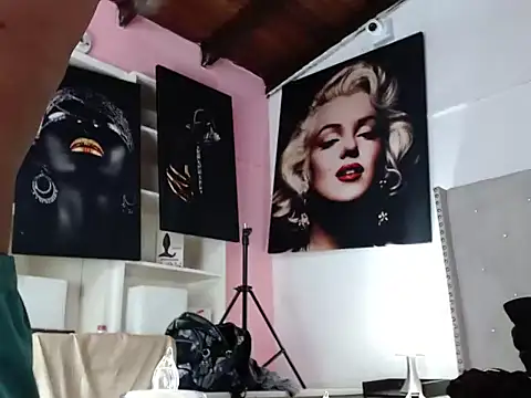 crissex3 online show from 02-16-26, 02:13