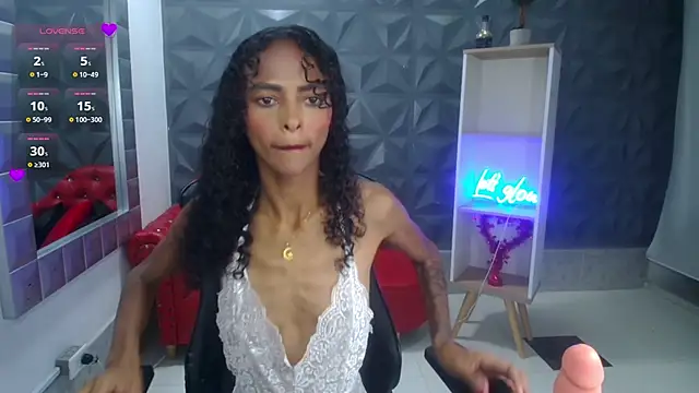 becky lynch 102 online show from 02-26-26, 05:45