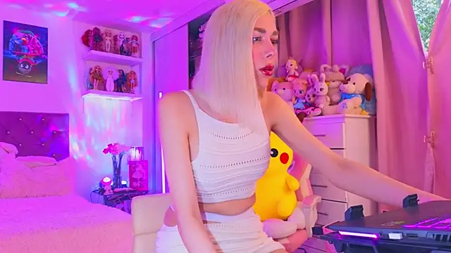 MadamBarbiee online show from 01-06-26, 10:01