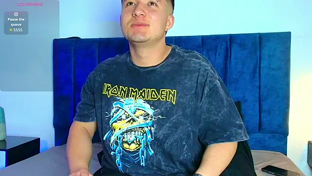 Ethan-Connor online show from 12-16-25, 07:19