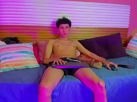 oni dude117620 online show from 11-20-25, 08:19