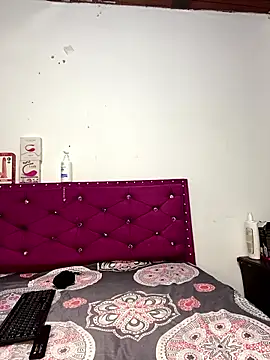 Annaa Hott online show from 01-18-26, 05:44