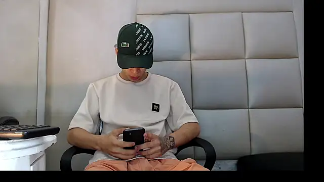 HollmanFronsh online show from 01-14-26, 03:45