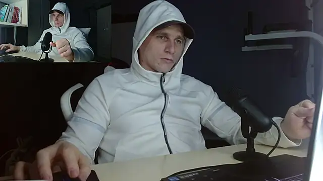 Poliglotjoe1 online show from 12-17-25, 06:41