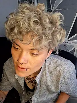 Snapshot of megan_NL chatting on 01-10-26, 02:41 megan NL online show from 01-10-26, 02:41