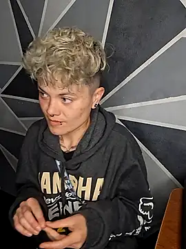 Snapshot of megan_NL chatting on 02-06-26, 11:08 megan NL online show from 02-06-26, 11:08