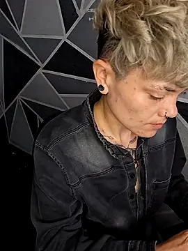 Snapshot of megan_NL chatting on 02-09-26, 09:08 megan NL online show from 02-09-26, 09:08