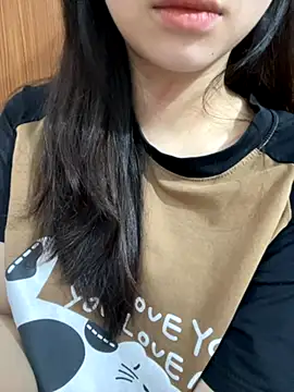 XndSeraphina online show from 11-21-25, 03:05