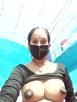 Snapshot of Nandani-758 chatting on 03-08-26, 09:57 Nandani-758 online show from 03-08-26, 09:57