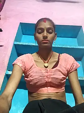 Snapshot of DESI-SHAWTY chatting on 11-21-25, 03:00 DESI-SHAWTY online show from 11-21-25, 03:00