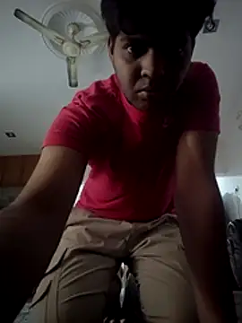 Snapshot of useless_muslim01 chatting on 11-20-25, 09:53 useless muslim01 online show from 11-20-25, 09:53