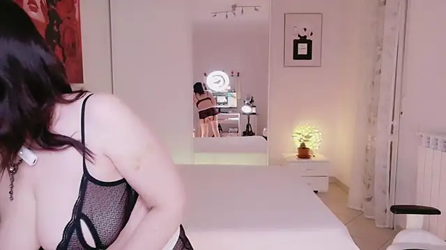 FlirtyFox  online show from 11-30-25, 01:53