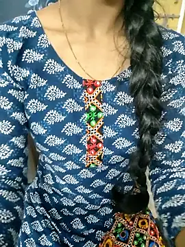 Roja   online show from 11-28-25, 09:56