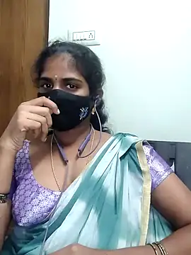 devisree143 online show from 11-25-25, 02:17