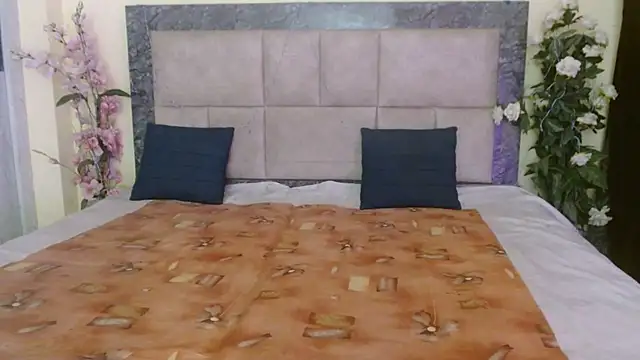 Husan-e-Jasmine online show from 04-16-26, 05:25