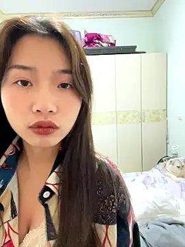 GYYoo online show from 11-22-25, 01:54