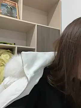 GYYoo online show from 12-04-25, 07:06