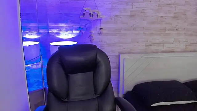 Emir Ozan  online show from 02-05-26, 07:07