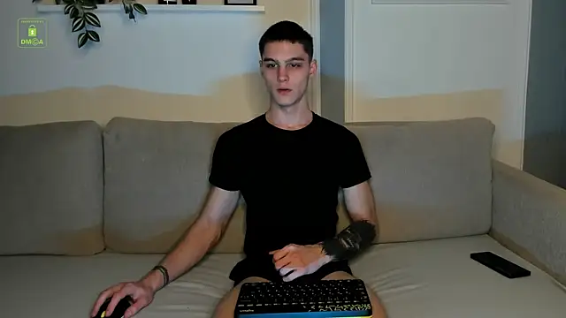 Snapshot of Adam_Porrter chatting on 02-13-26, 05:42 Adam Porrter online show from 02-13-26, 05:42