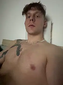 Snapshot of adamkatok chatting on 11-20-25, 05:01 adamkatok online show from 11-20-25, 05:01